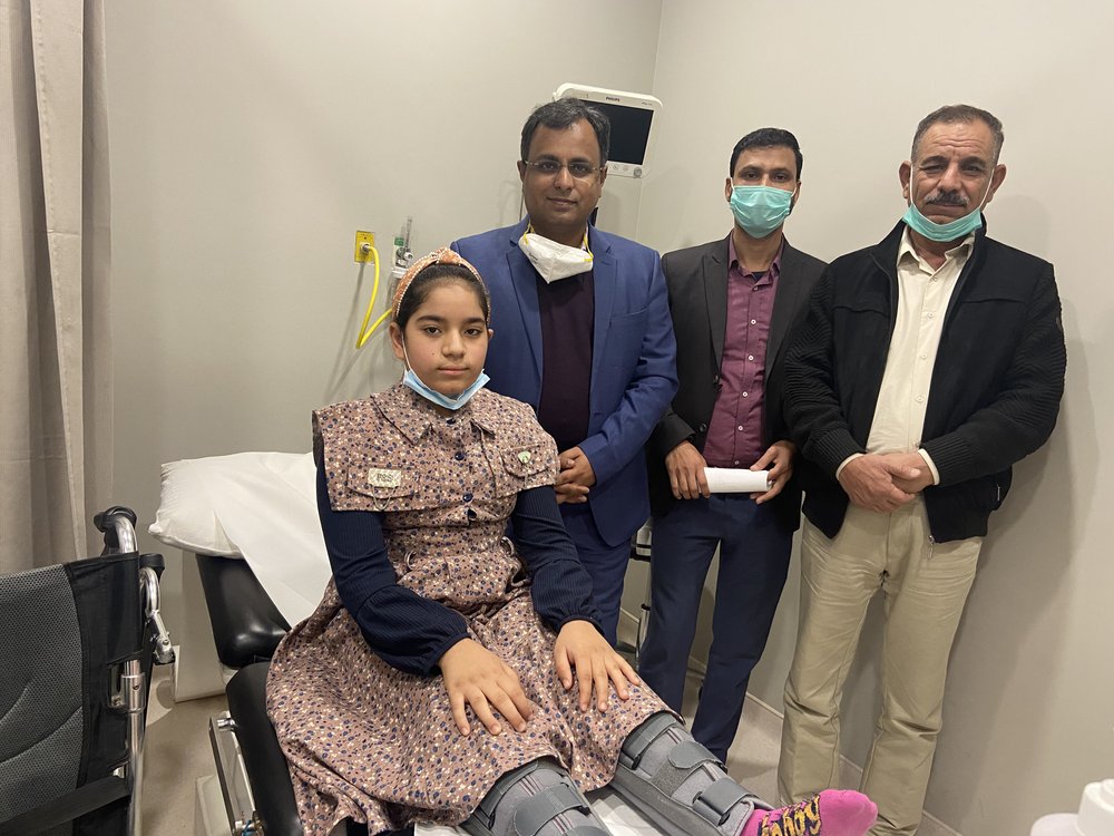 Robotic joint replacement patient journey and report review support